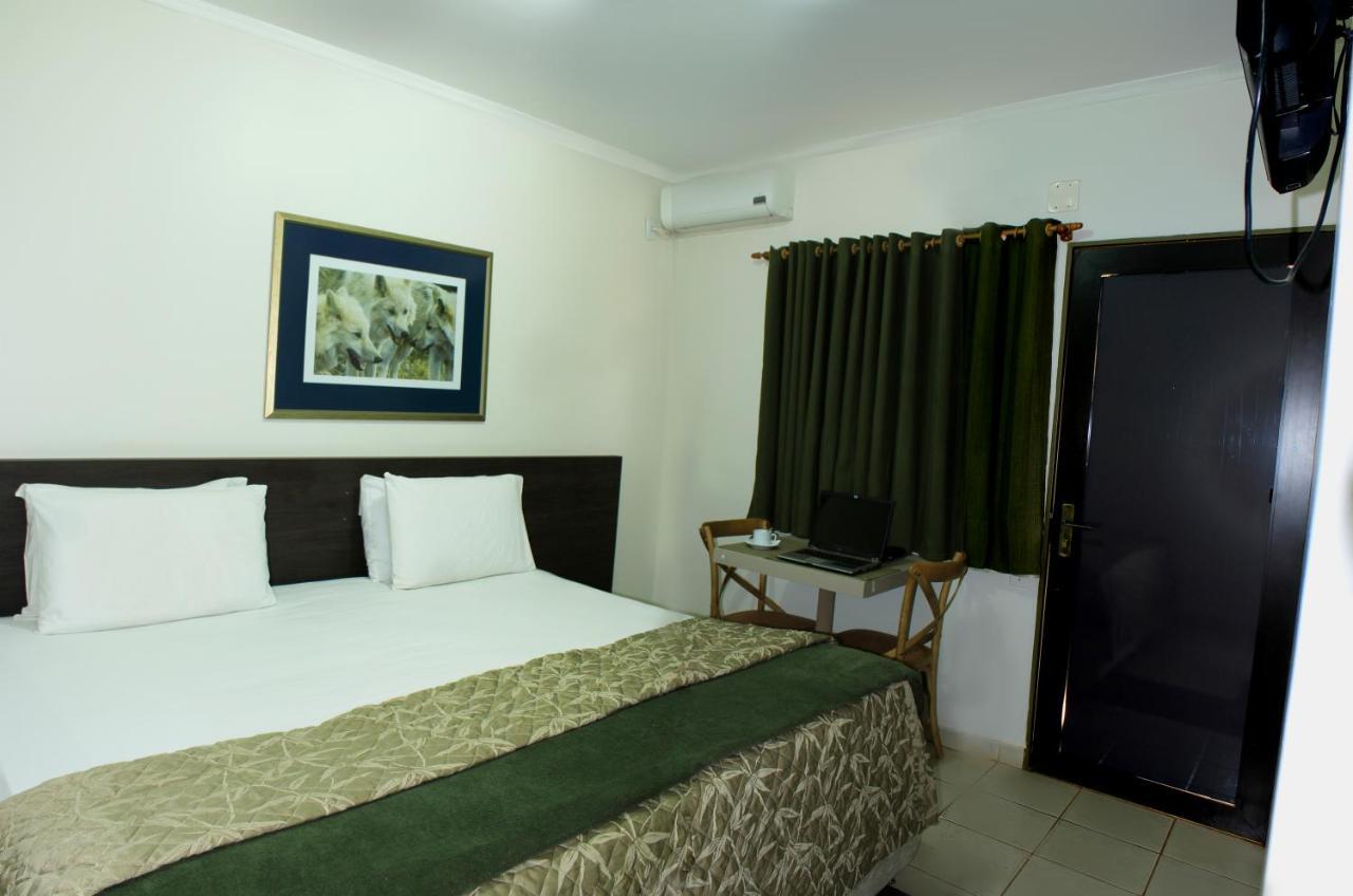 Vancouver Hotel- 500 Metros Rodovia Anhanguera Ribeirão Preto Buitenkant foto